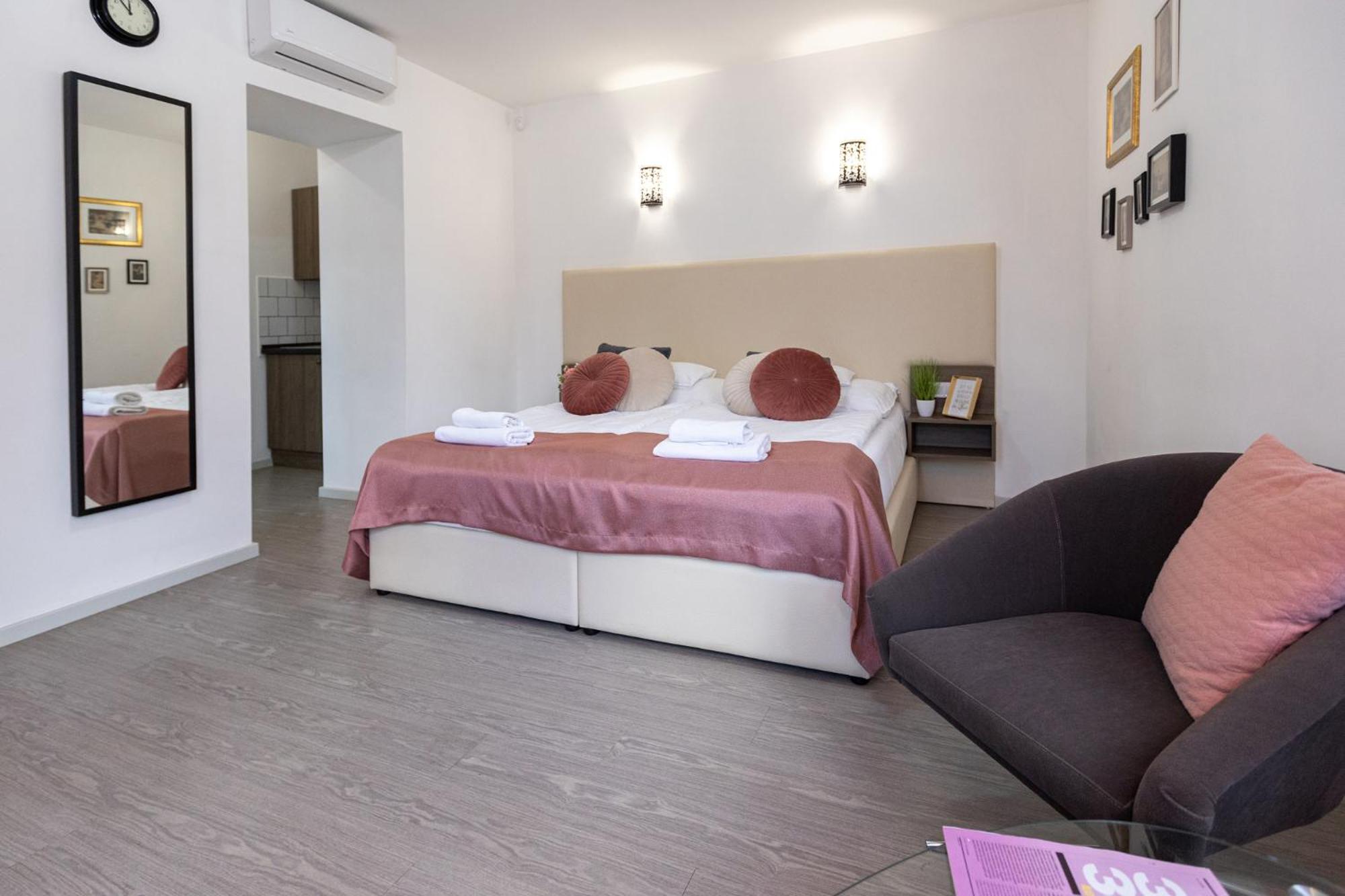 Csillag Villa Balatonalmádi エクステリア 写真