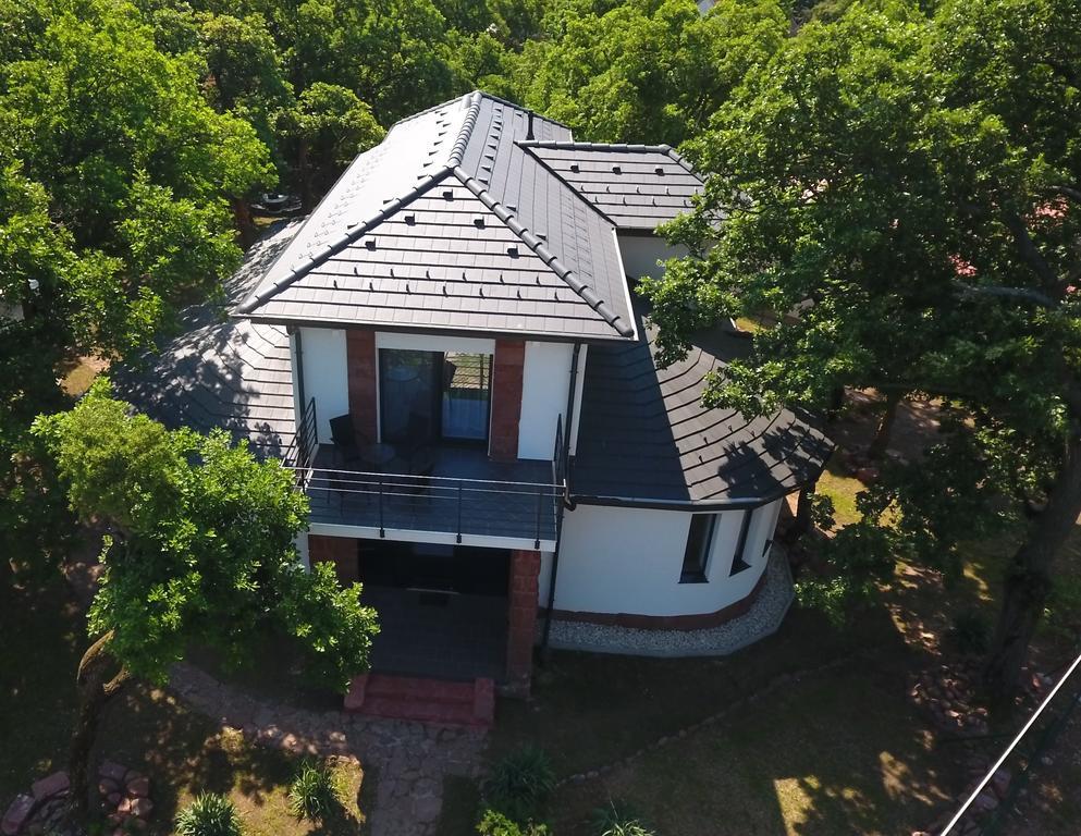 Csillag Villa Balatonalmádi エクステリア 写真
